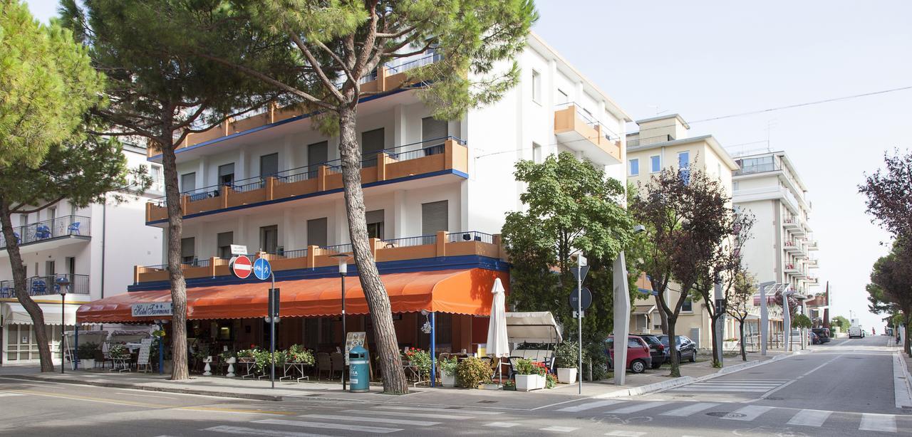 Hotel Taormina Lido di Jesolo Exterior photo