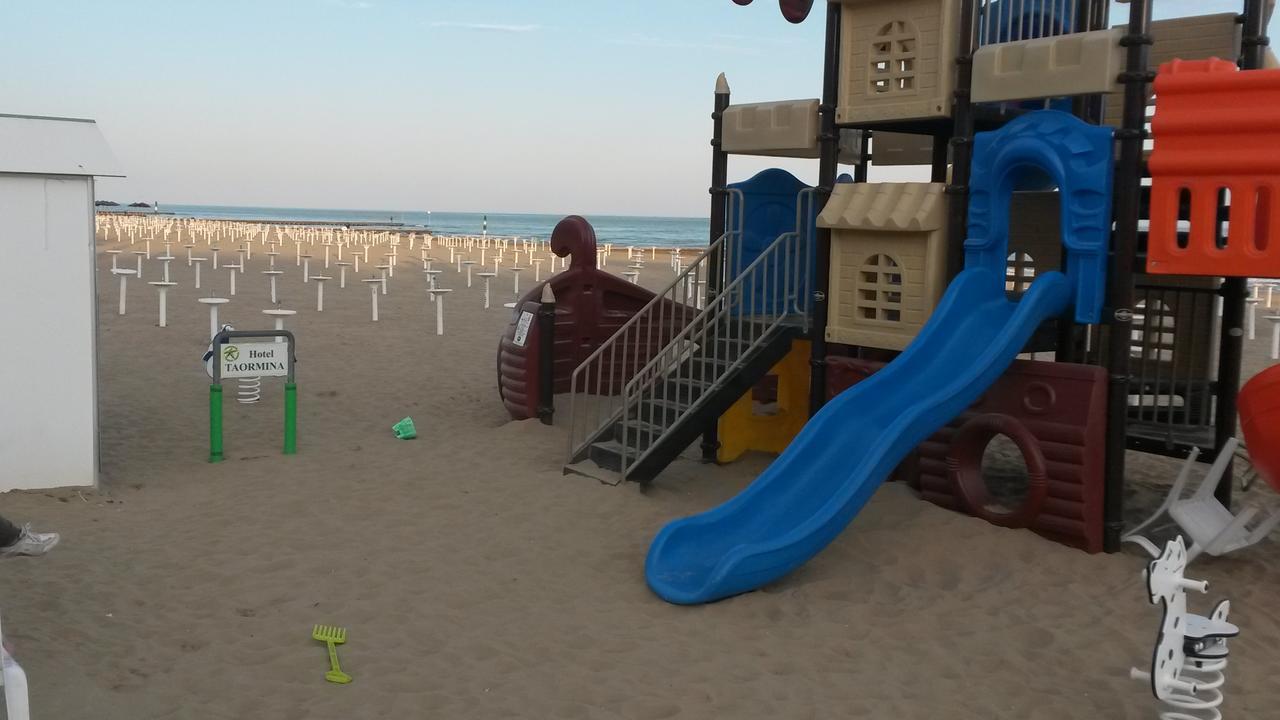 Hotel Taormina Lido di Jesolo Exterior photo